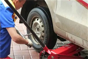 西四附近拖车24小时服务热线电话